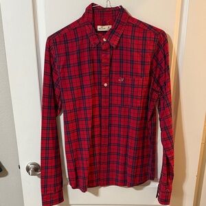 Hollister Red and Black Plaid Men's Shirt